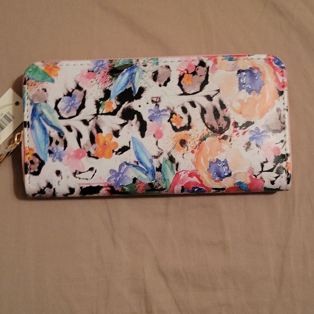 Wallet  - Picture 4 of 4